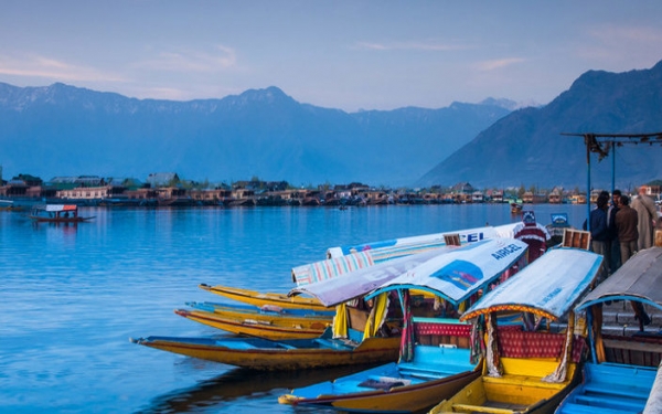 Kashmir Holidays - Omleisure Holiday